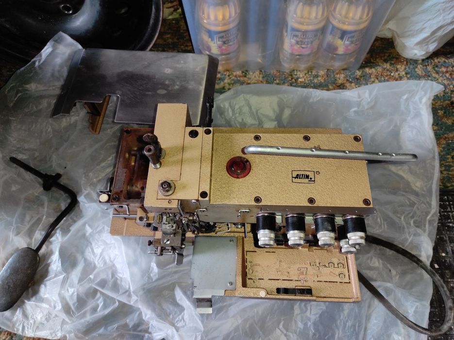 Професионален петконечен оверлогTextima