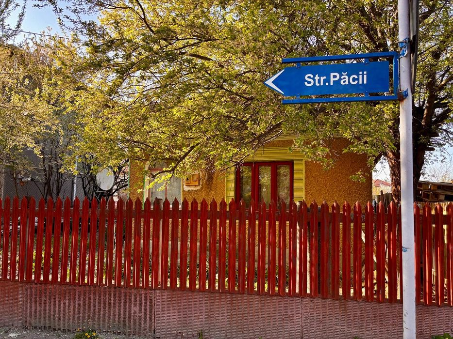 Teren intravilan plus casa batraneasca