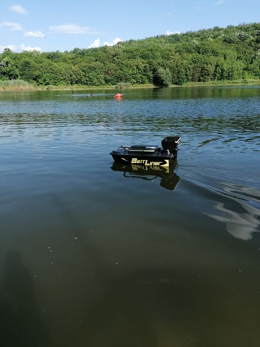 Лодка за захранка bait liner