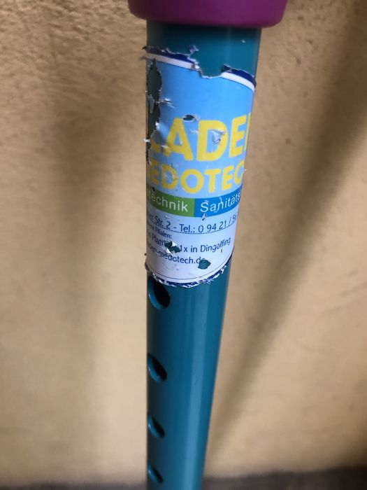 Pereche de carje germane reglabile