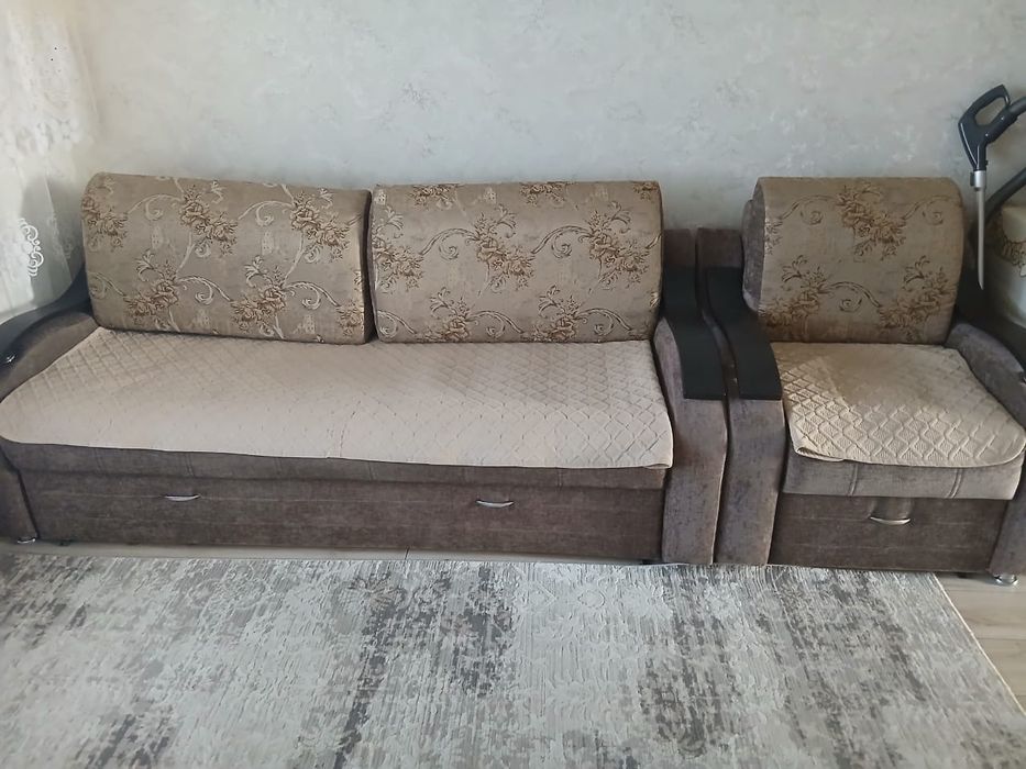Продам диван+ кресло ( кровать)