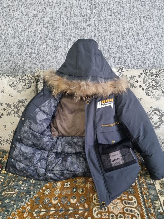 Продам пуховик детский на мальчика