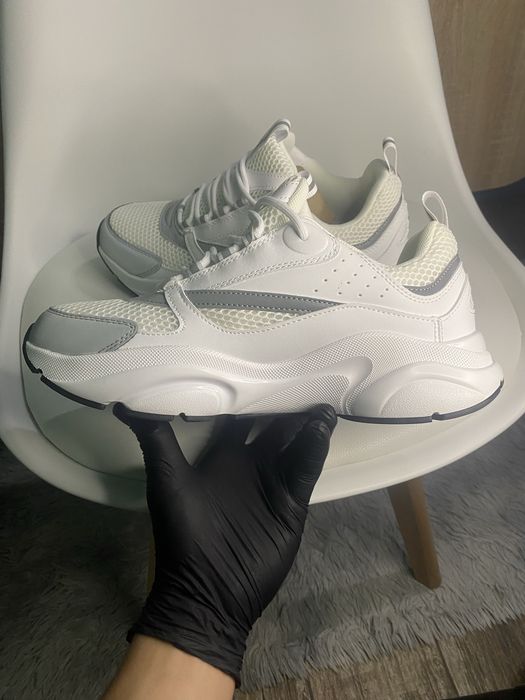 Dior B22 “ White “