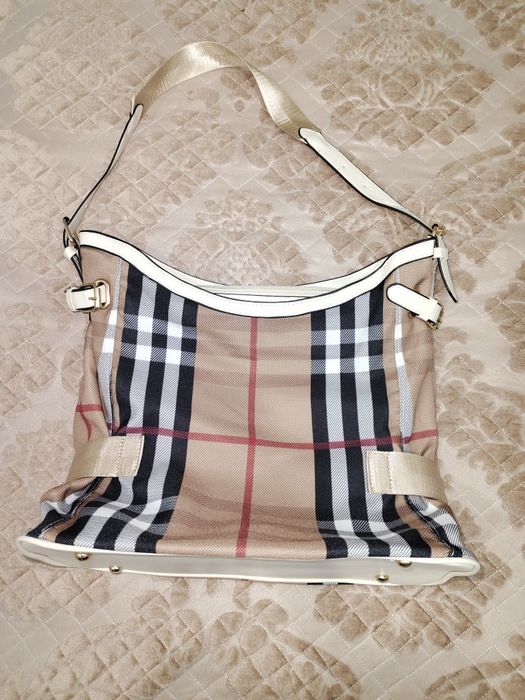 Продам сумку с принтом Burberry