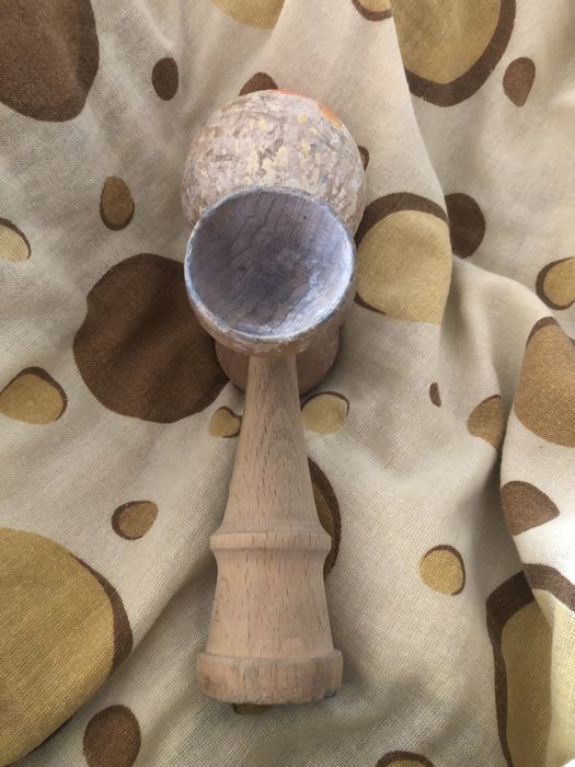 Kendama fara ata schimb cu o ata de rezerva
