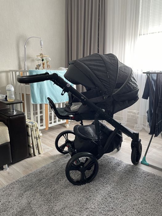 Продам коляску Adamex Encore 2 в 1