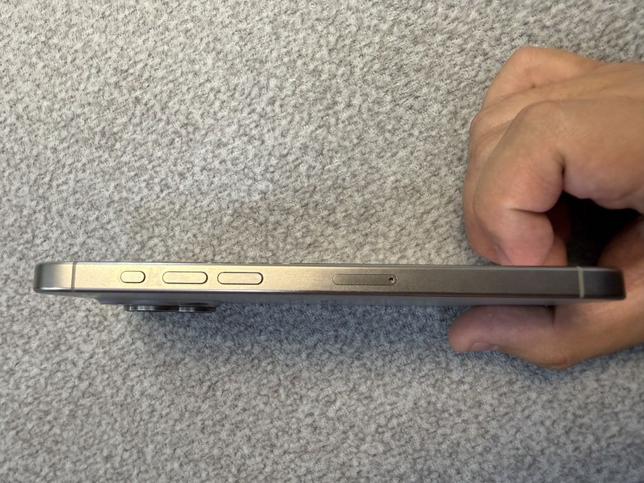 Продам Iphone 15 Pro Max 1 TB