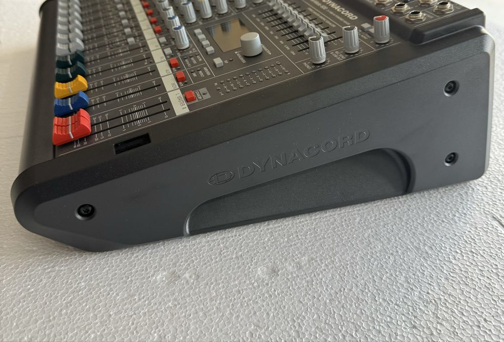 Vand mixer dynacord Powermate PM600.3