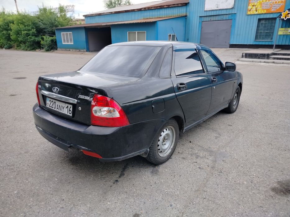 Продается приора 15 года