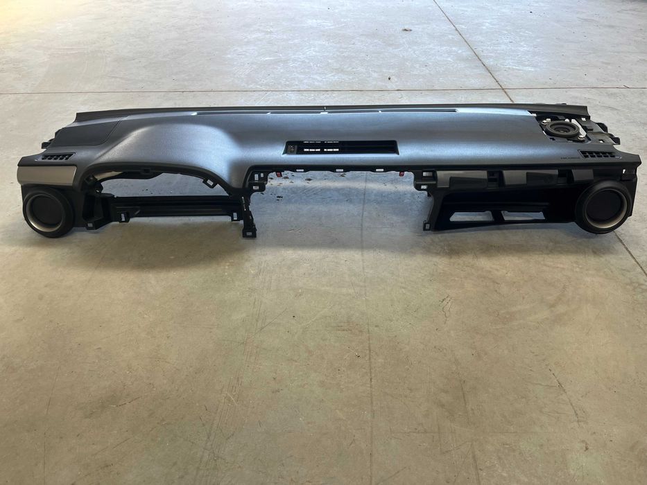 Toyota Rav4  Табло с еърбегът за Тойота Рав 4  2012/2018