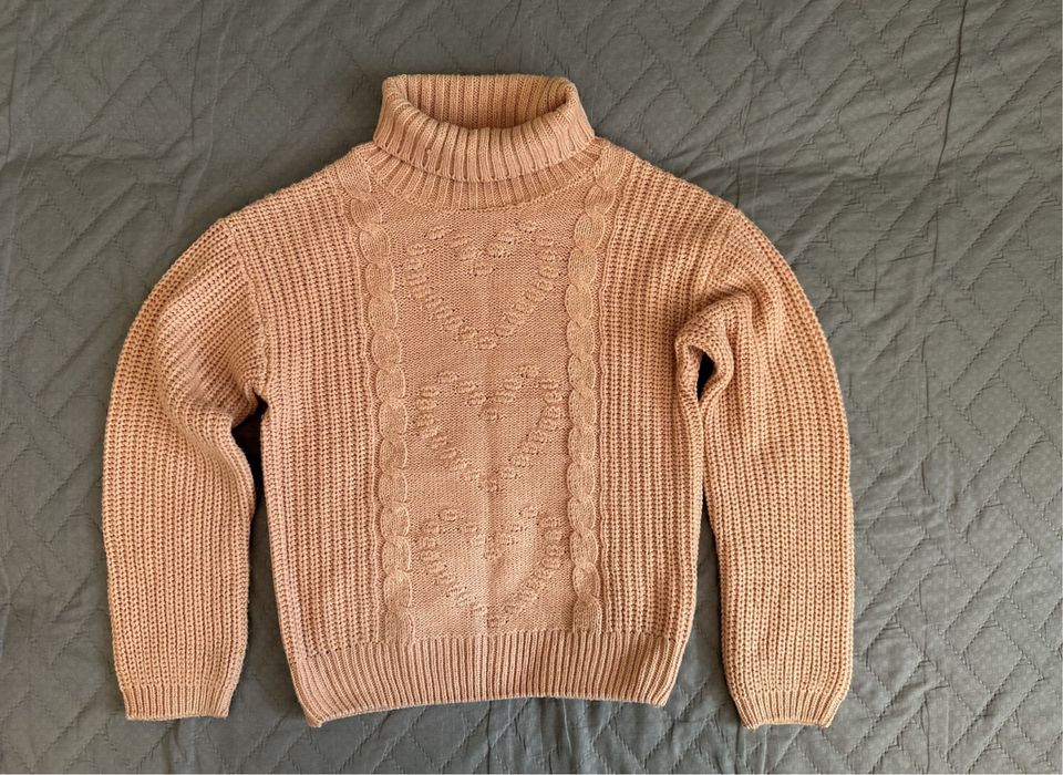 Кофты  на девочку LC Waikiki , размер 122-128 см.