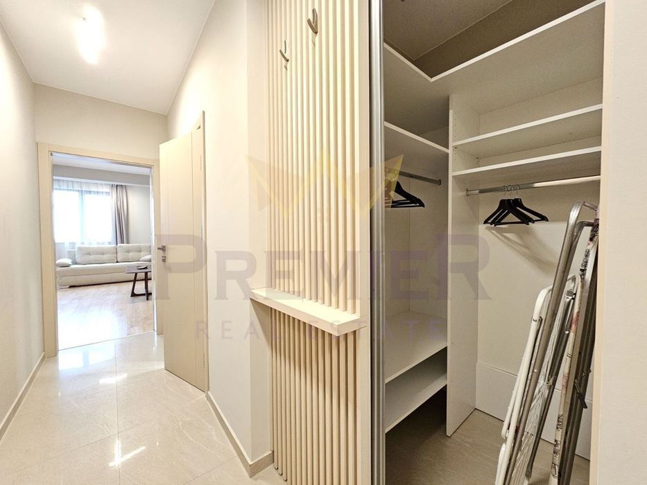 Дава се под наем Тристаен апартамент в Варна, Гръцка махала - 100 кв.м за 1500 € - Снимка #8