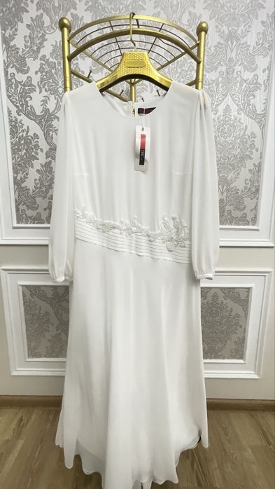 Нарядное праздничное платье