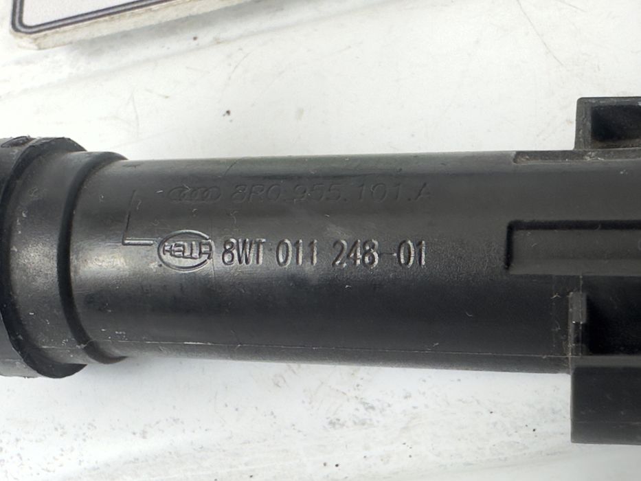 Лява пръскалка AUDI Q5 8R 8WT011248