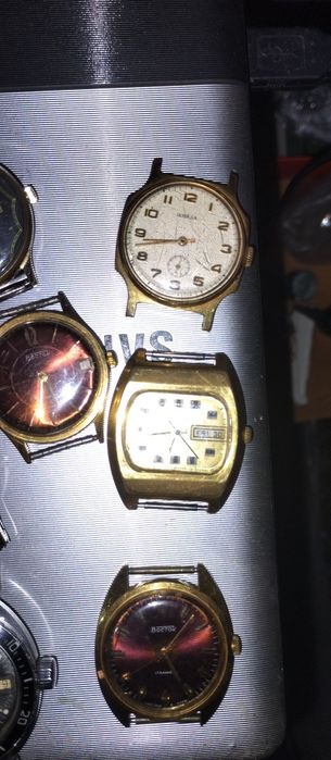 Часы коллекция продам