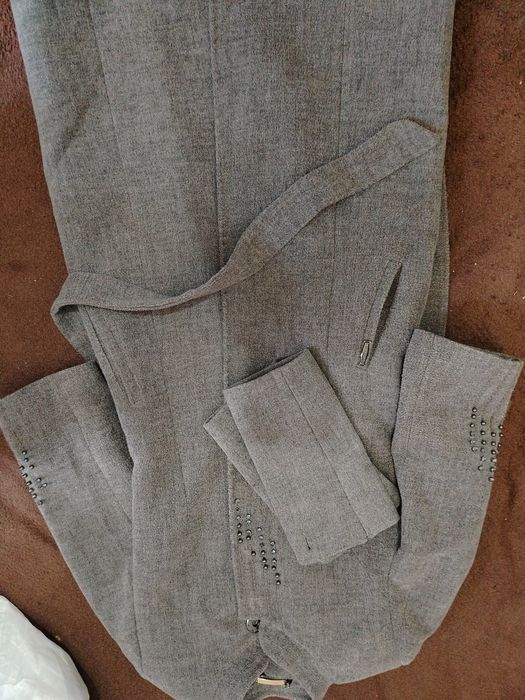 Palto sotiladi 46 razmer