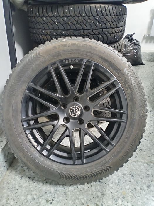 *Зимние шины с шипами + диски Brabus*