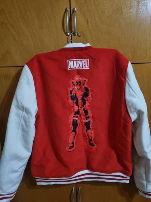 Hanorac Marvel incercat