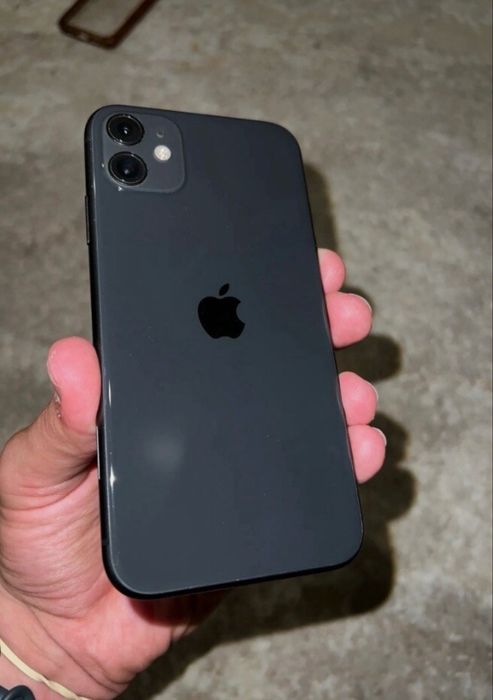 Iphone 11, целый, все работает