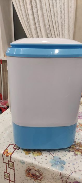 Продаю стиральную машину