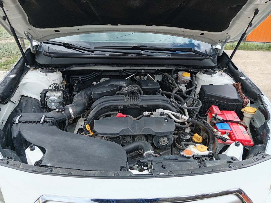 Субару аутбек универсал