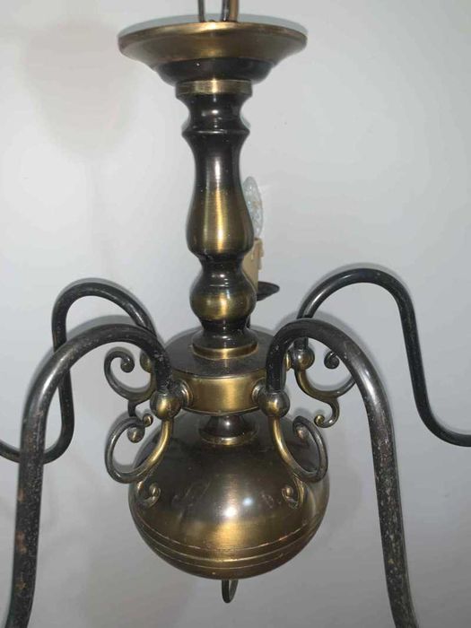 Candelabru din cupru cu cinci brate