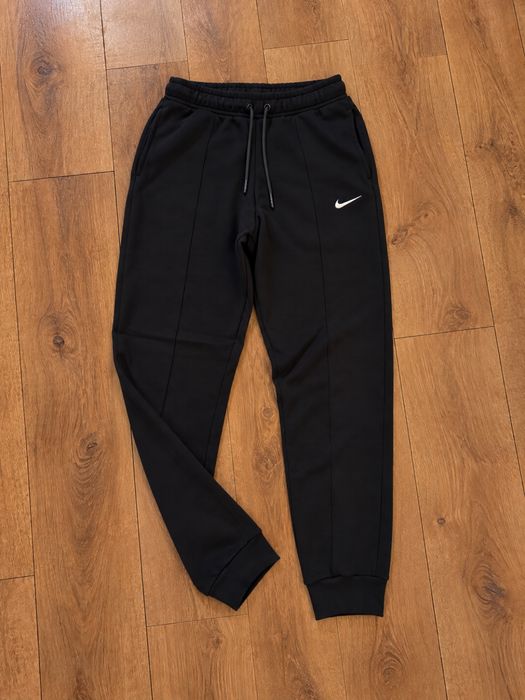 Дамски Комплект Nike М размер
