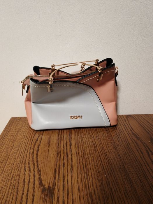 Poseta noua de vanzare