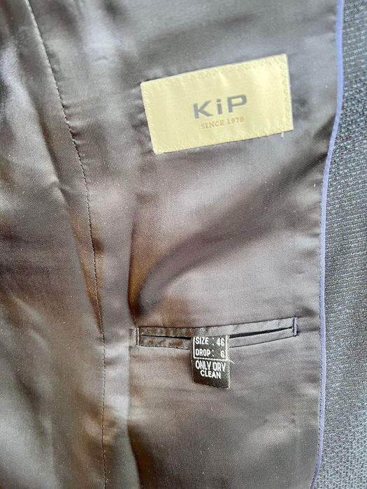 Классический костюм 46 размер