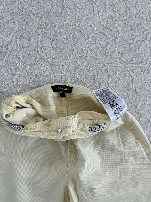 Рокля на марка Guess