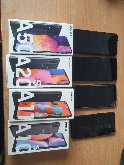 Продам самсунги на запчасти