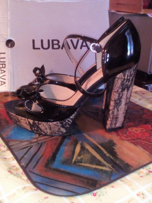 Качественные босоножки