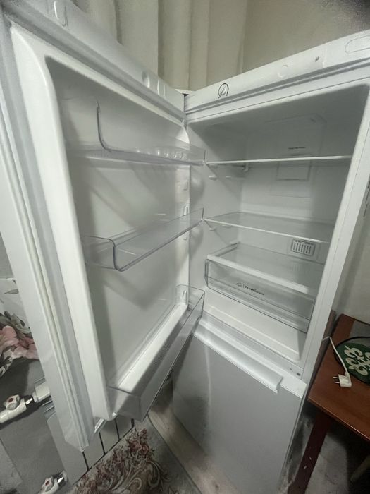 Продам холодильник срочно