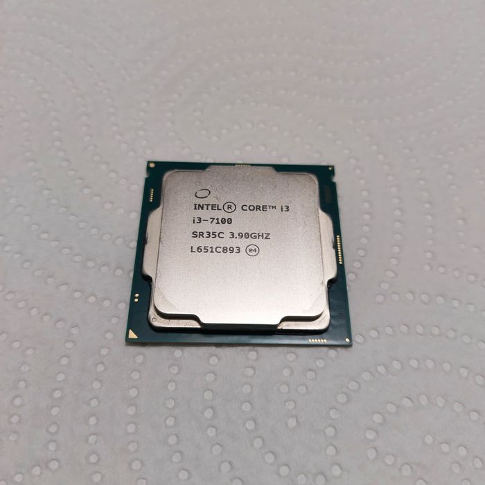Procesor Intel Core i3 7100 3.9GHZ