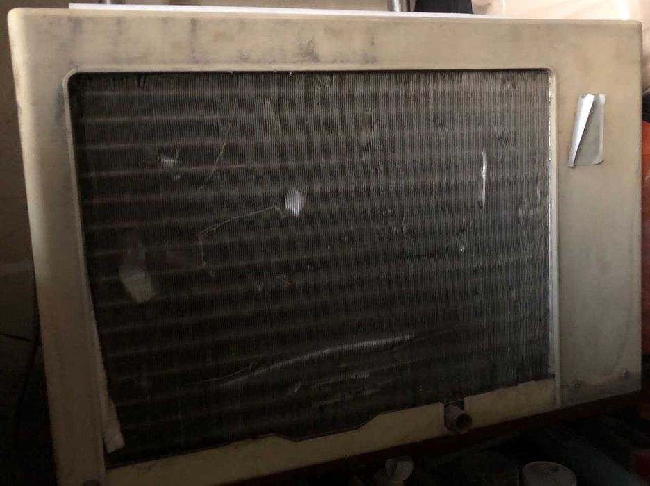 кондиционер БК 1500 в рабочем состоянии и хорошо охлаждает.