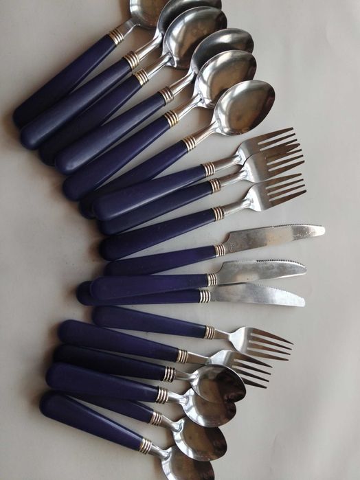 Вилици , Лъжици ,Ножове - 18 броя