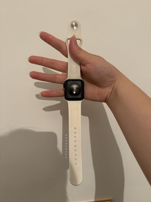 apple watch SE 2го поколения