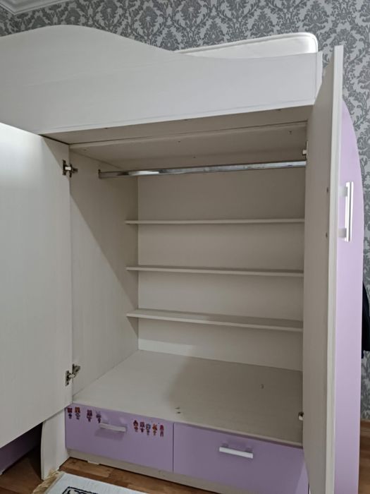 Продам двухярусную кровать