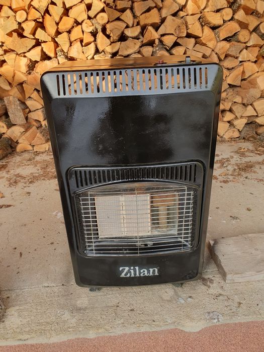 Vând convector de gaz !