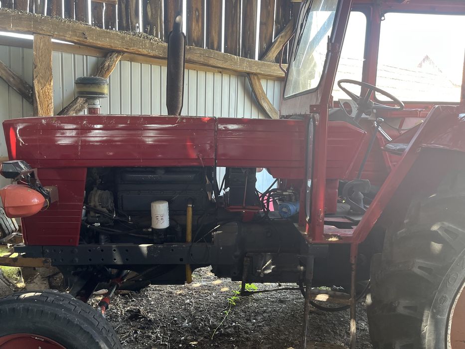 Tractor U650 cu plug