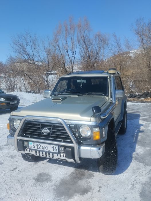 продам хороший автомобиль