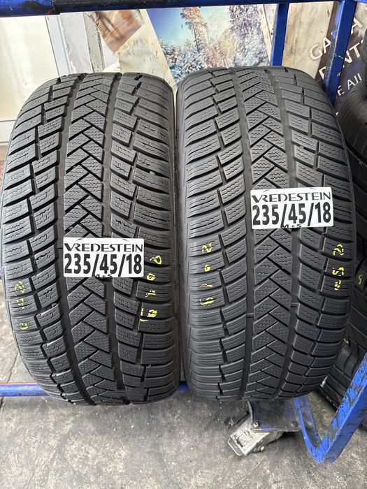 235/45/18 Vredestein M+S