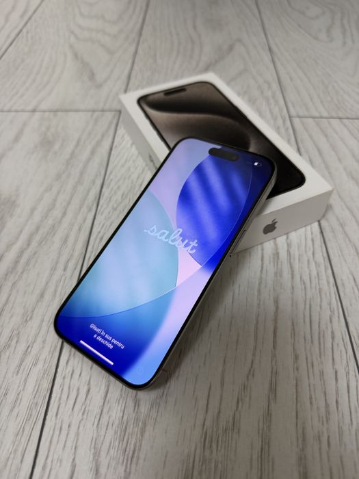 Iphone 15 pro Natural Titanium  •256 GB•