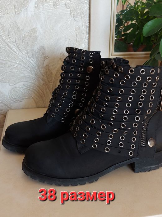 Ботильоны, полусапожки, ботинки 38-39 размер.