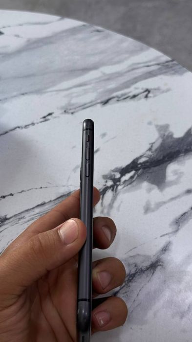 iPhone 11 sotiladi