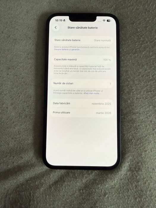 Iphone 17 e. Nou. Cutie. 0 cicluri.