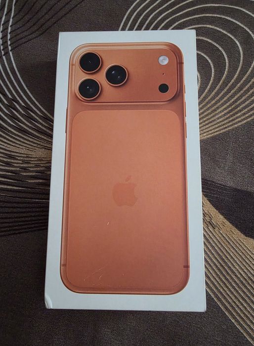 Apple iphone 17 Pro Max 256GB Cosmic Orange