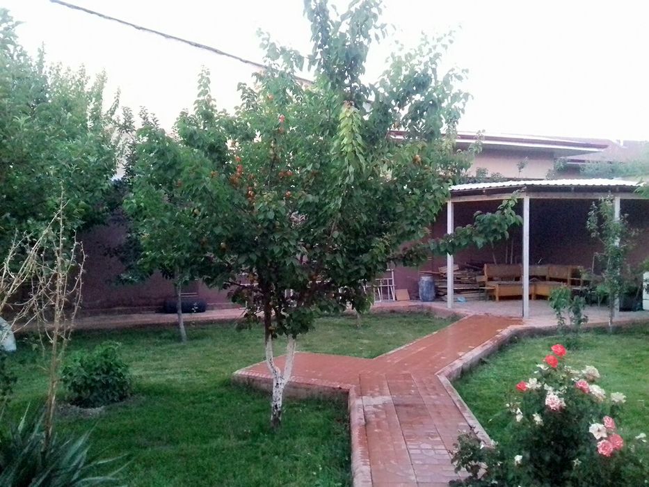 Коттедж сотилади!