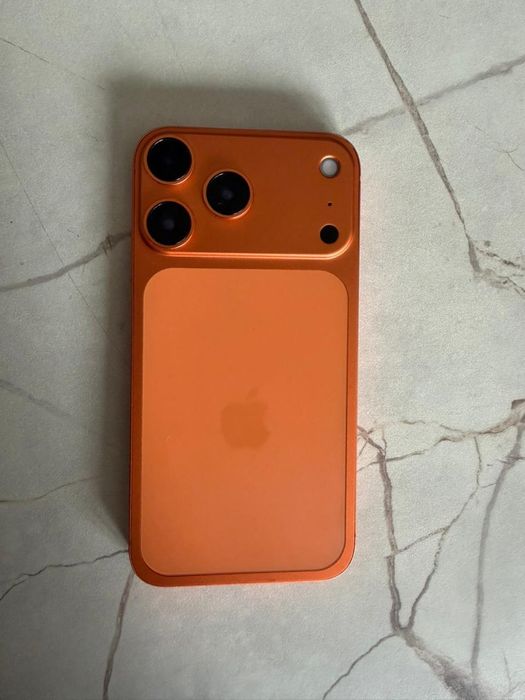 Айфон xr в корпусе 17 pro