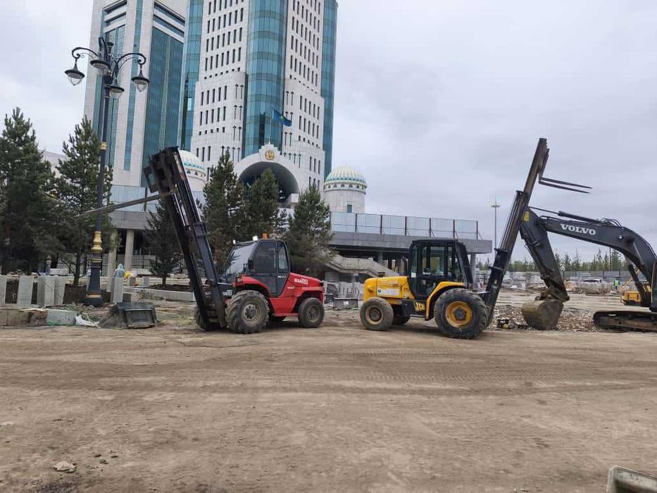 Вилочный погрузчик, кара до 5 тонн. MANITOU MC50